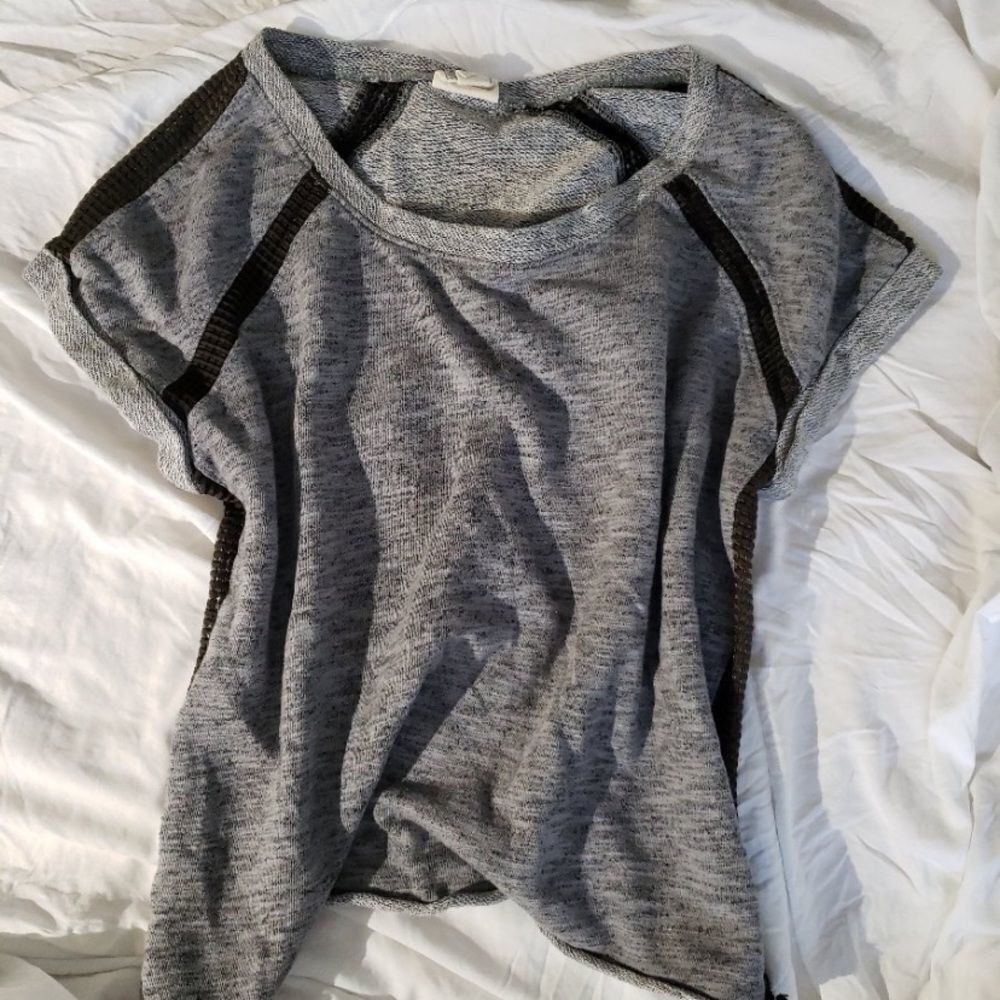 Converse one star M grey top